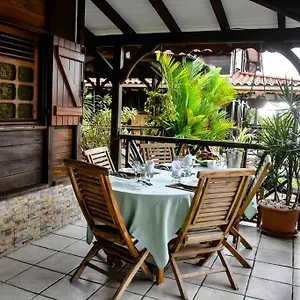 Chalet Weithy , Gros-Morne Martinique